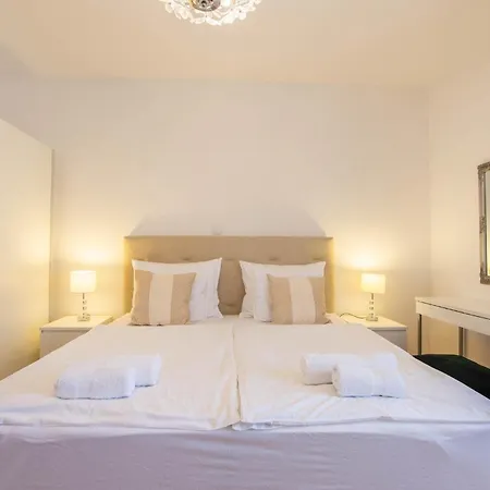 Apartman Cozy Apartment In Split With Kitchen Split