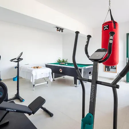 Cozy Apartment In Split With Kitchen * Split