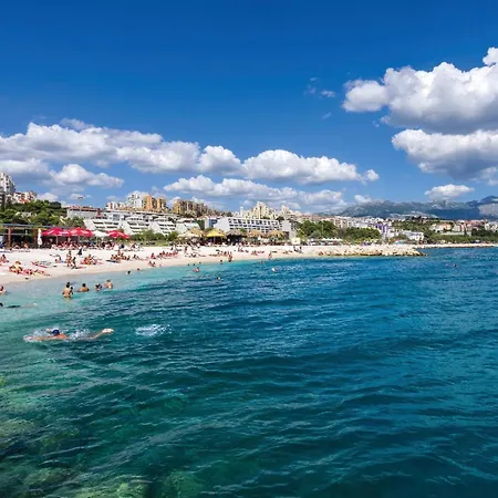 Apartman Cozy Apartment In Split With Kitchen *