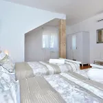Cozy In With Kitchen 斯普利特